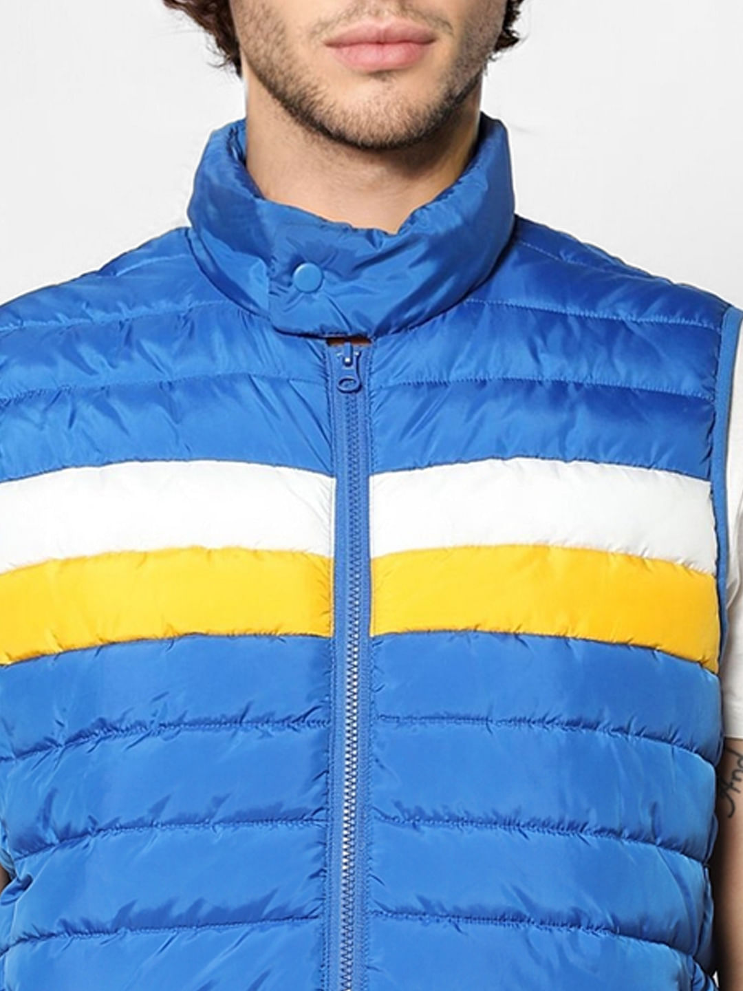 Blue Colourblocked Sleeveless Puffer Jacket