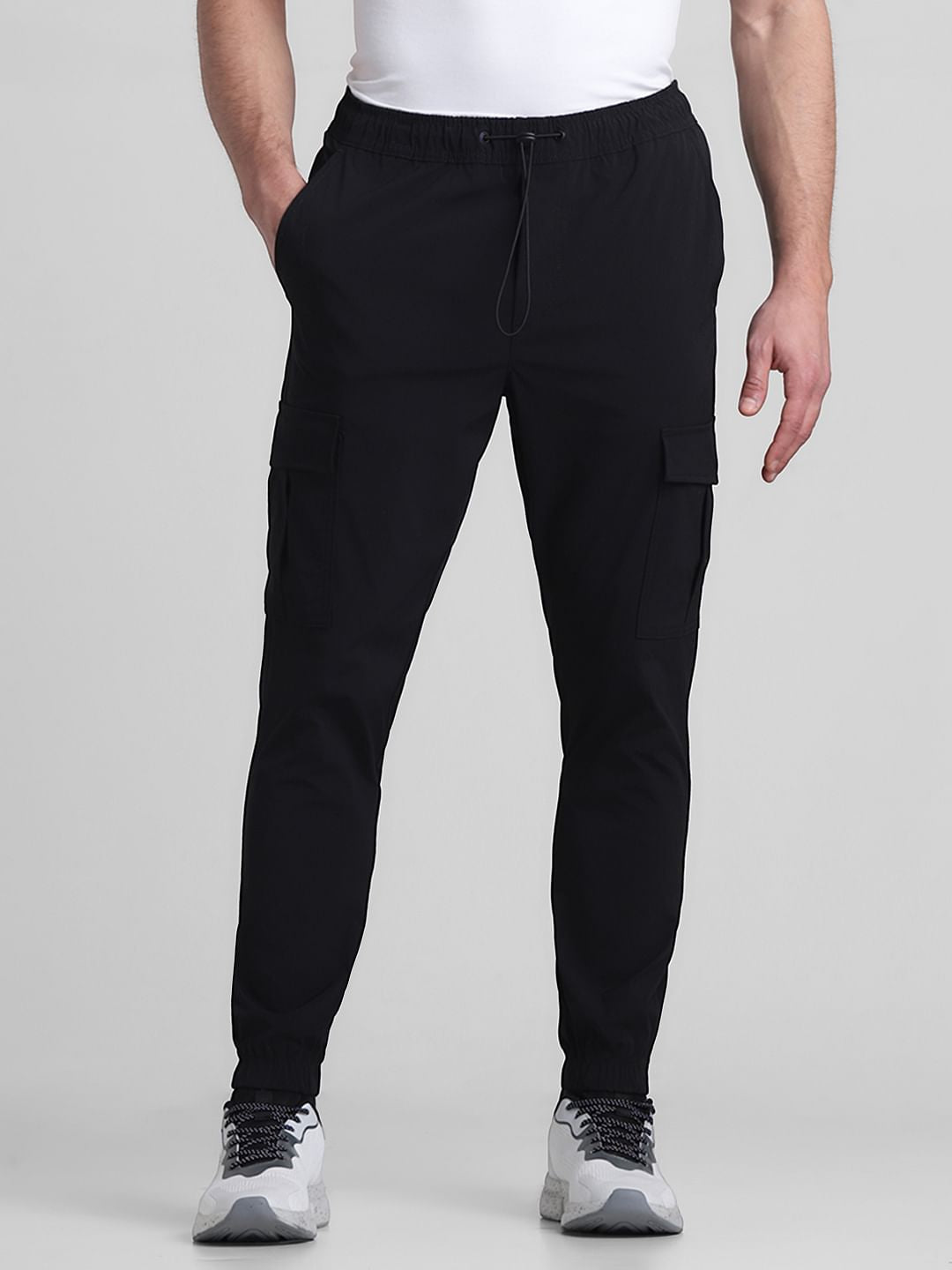 Black Mid Rise Slim Fit Cargos