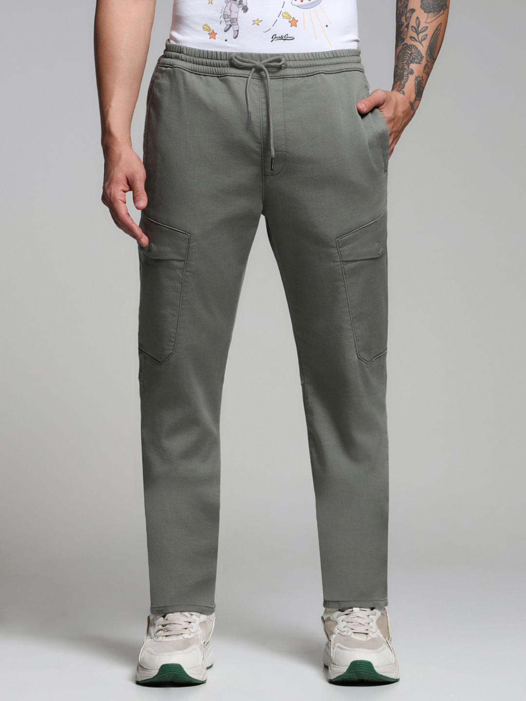 Green Mid Rise Slim Fit Pants