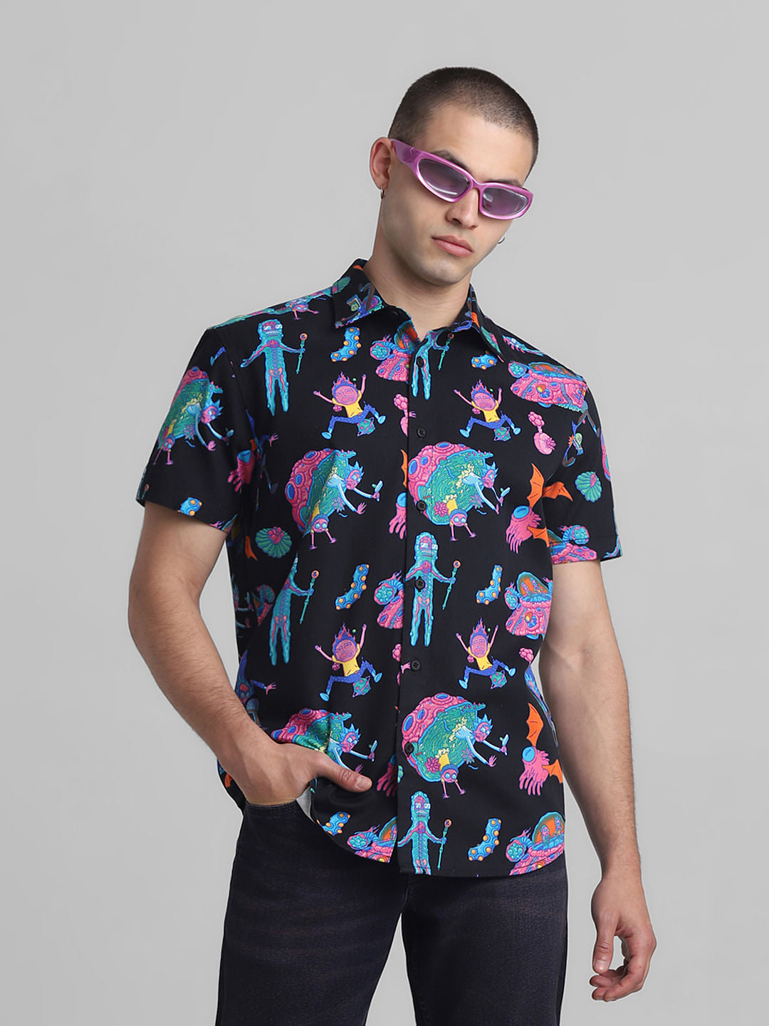 RICK & MORTY Black Printed Short Sleeves Shirt