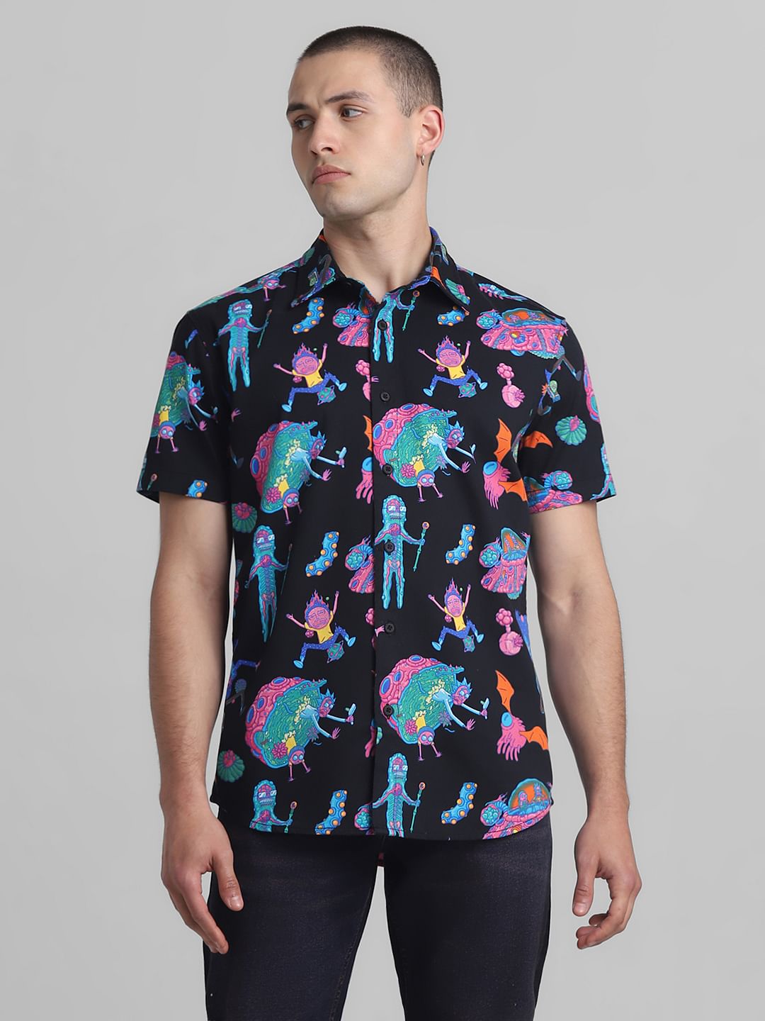 RICK & MORTY Black Printed Short Sleeves Shirt
