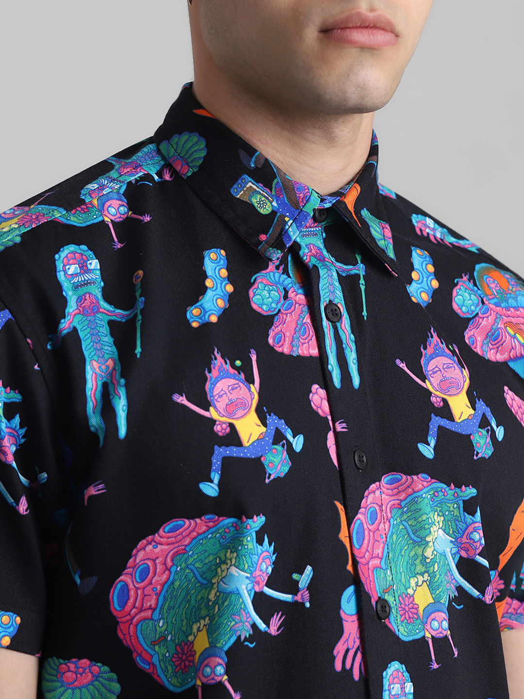 RICK & MORTY Black Printed Short Sleeves Shirt