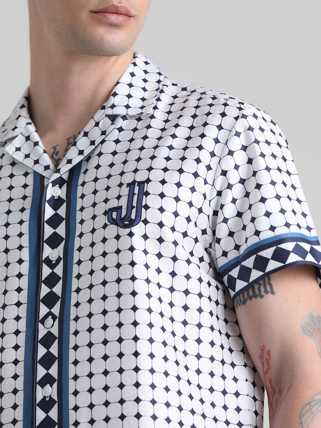 White Printed Short Sleeves Shirt