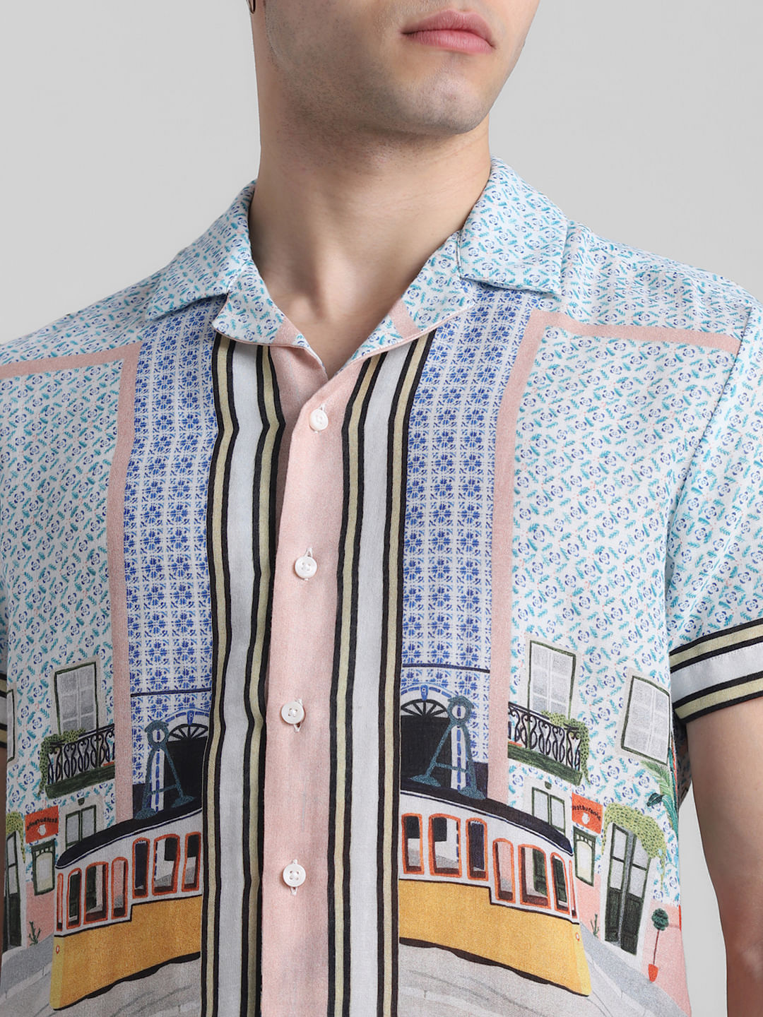 Blue Printed Short Sleeves Shirt