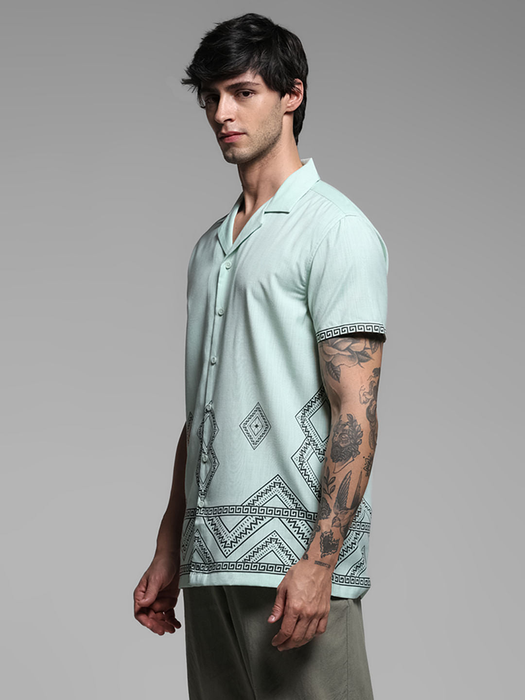 Green Abstract Print Short Sleeves Shirt