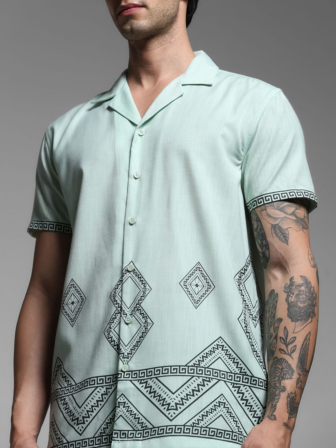 Green Abstract Print Short Sleeves Shirt