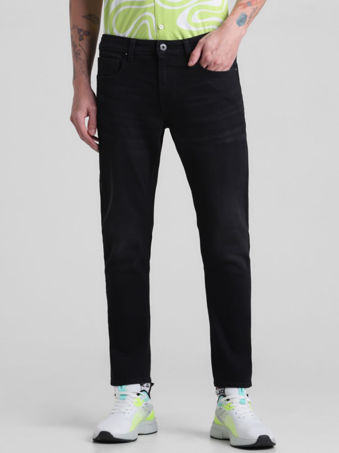 Black Mid Rise Brak Slim Jeans