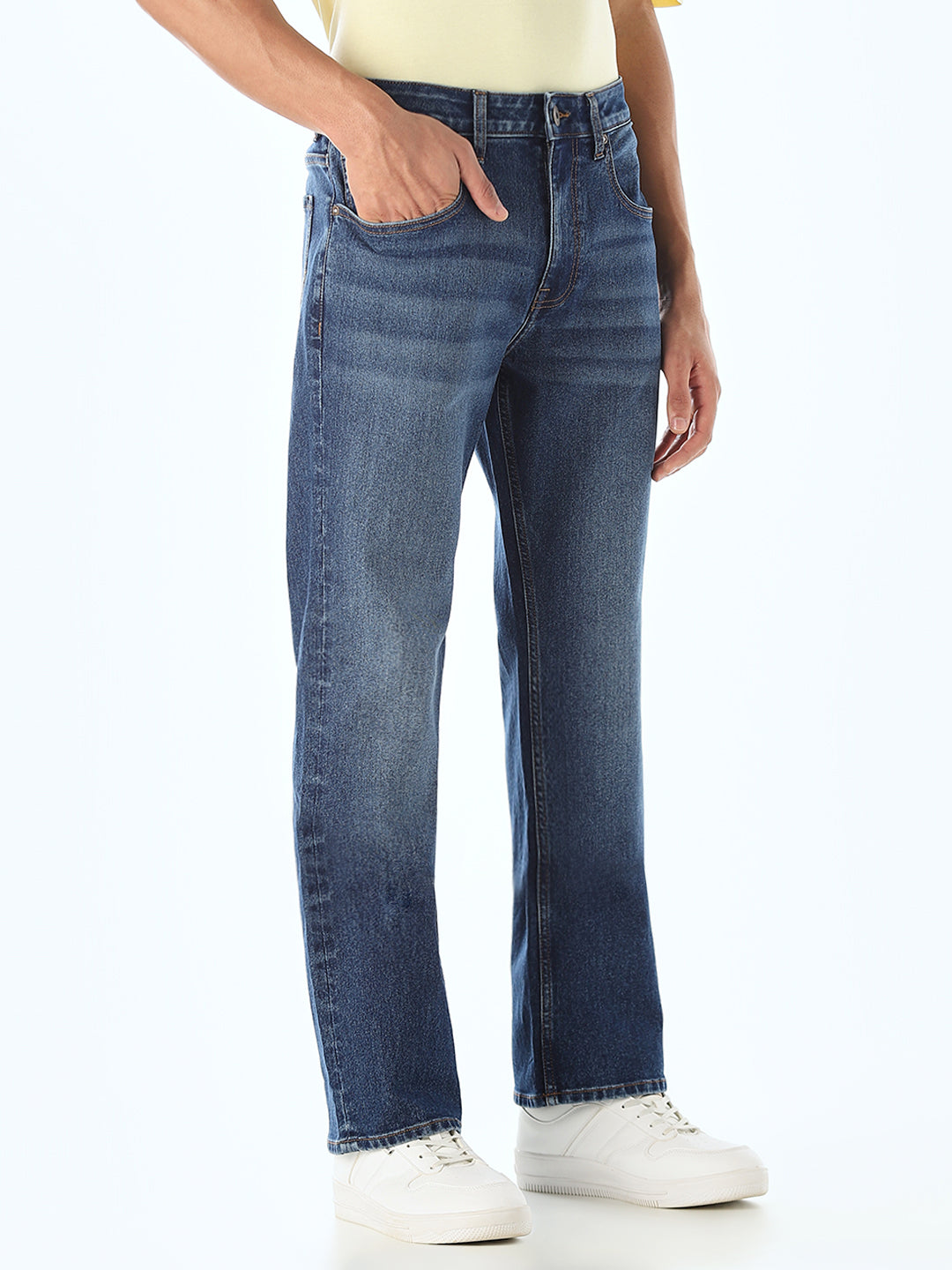 Men's Medium Blue Bootcut Stretch Jeans