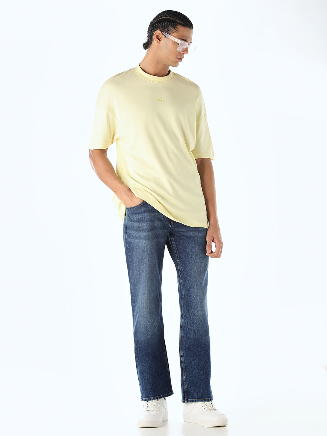 Men's Medium Blue Bootcut Stretch Jeans