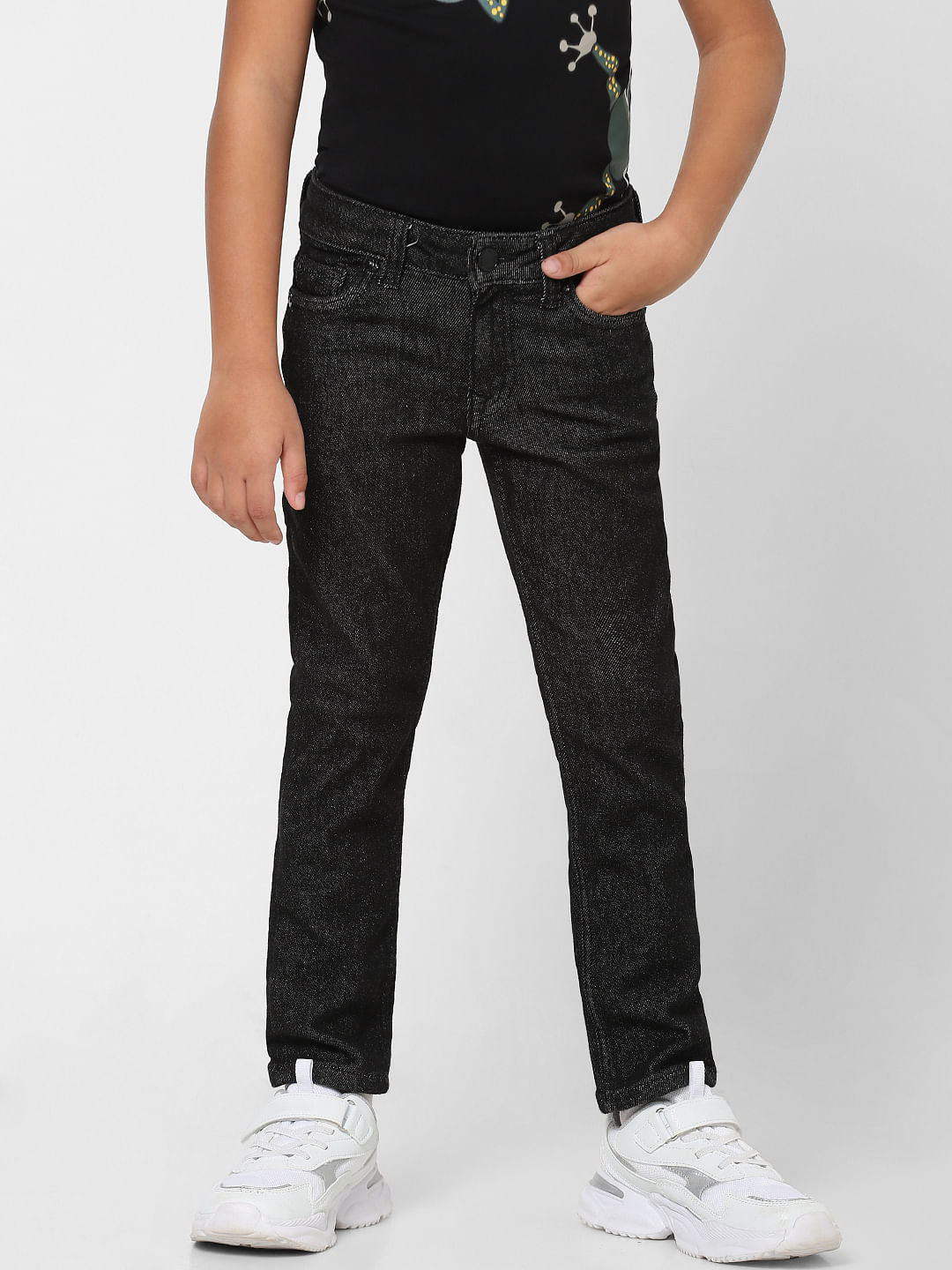 Boys Black Mid Rise Clark Straight Fit Jeans