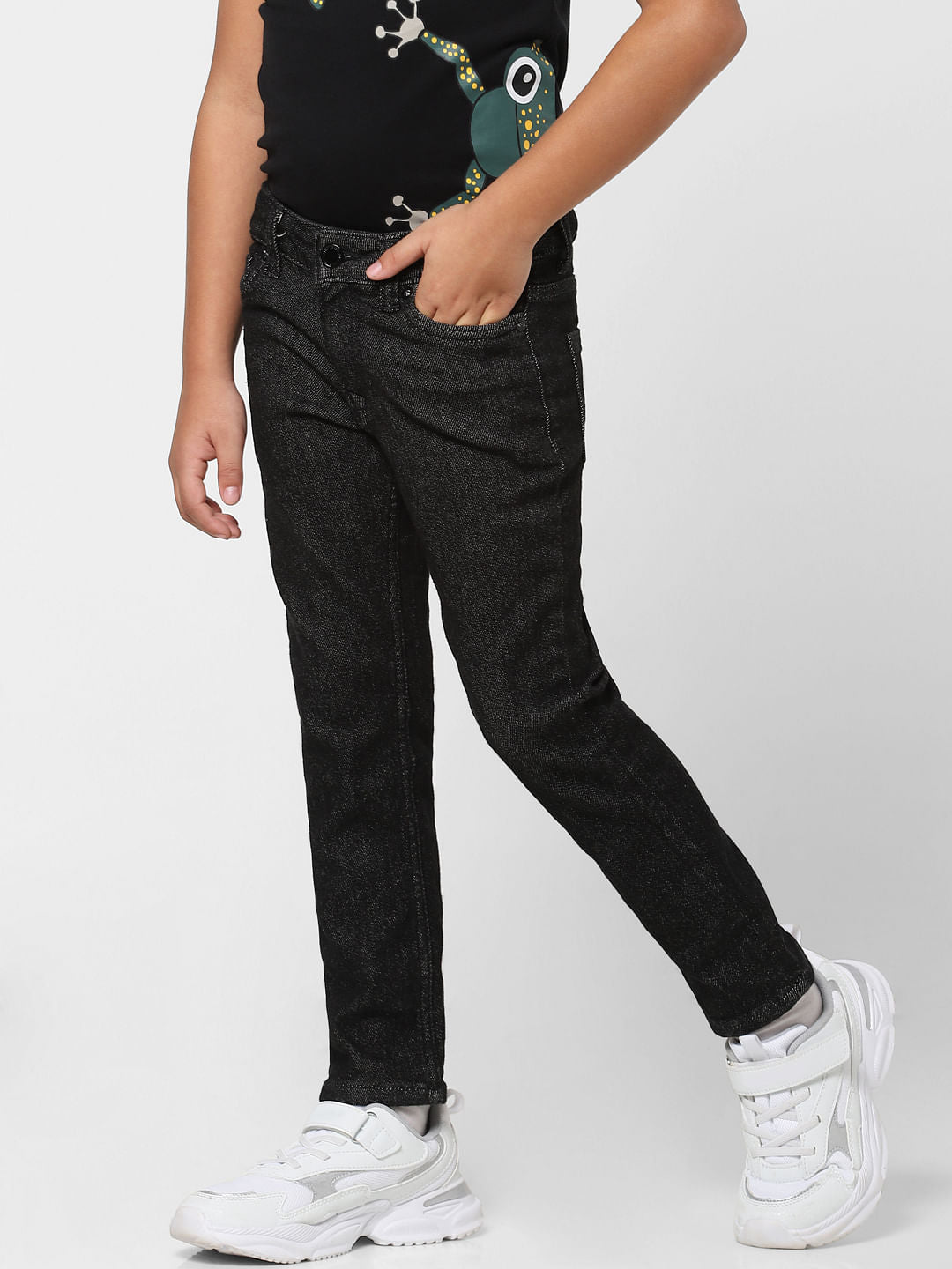 Boys Black Mid Rise Clark Straight Fit Jeans