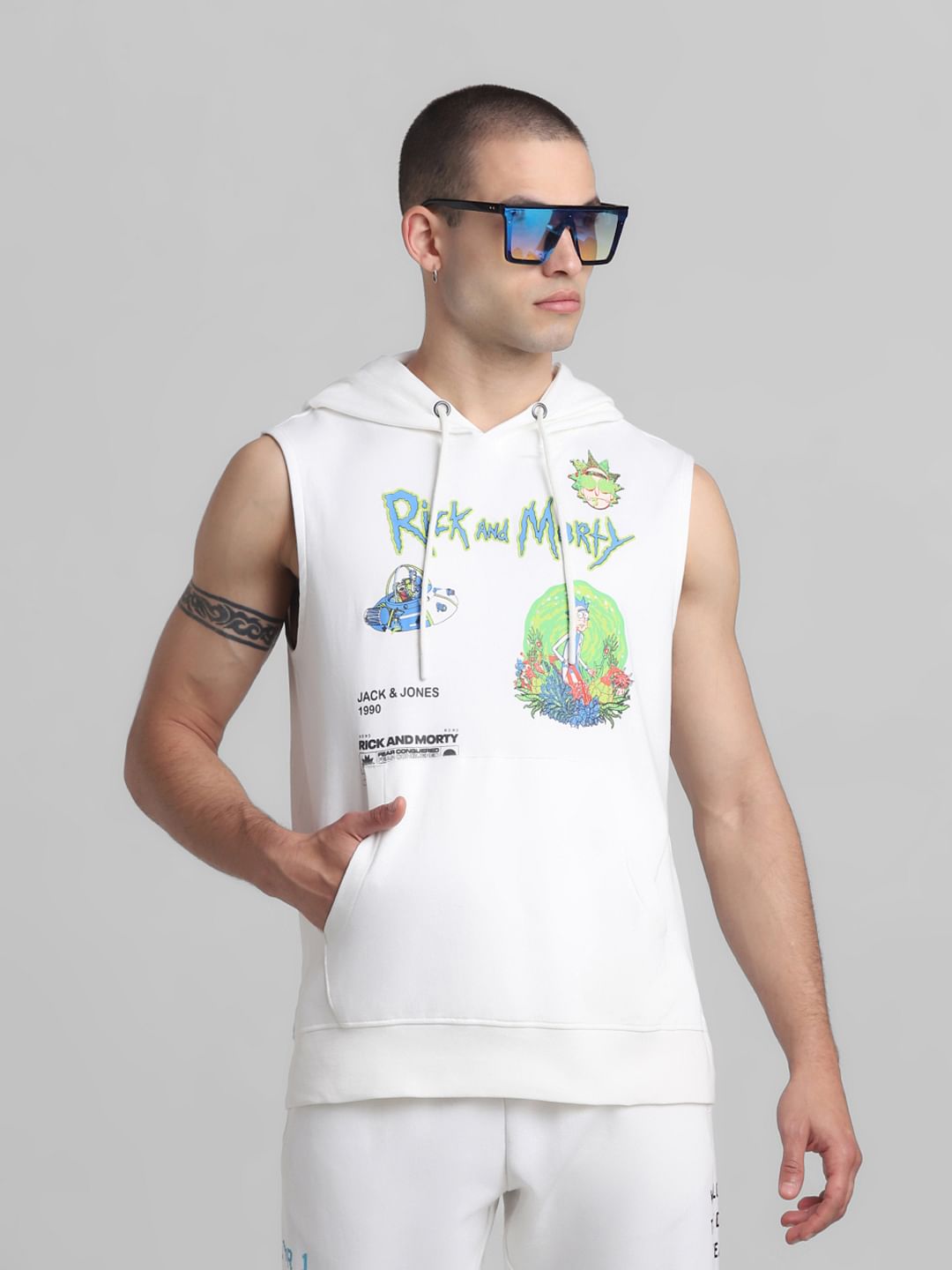RICK & MORTY White Printed Hooded Vest