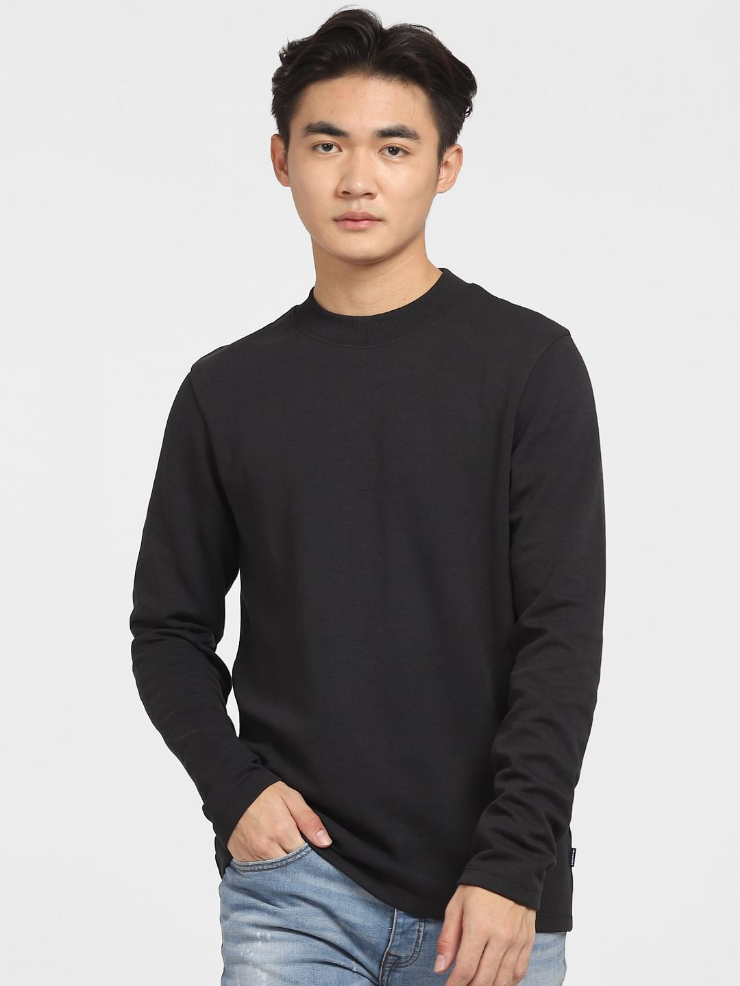 Black Sweatshirt