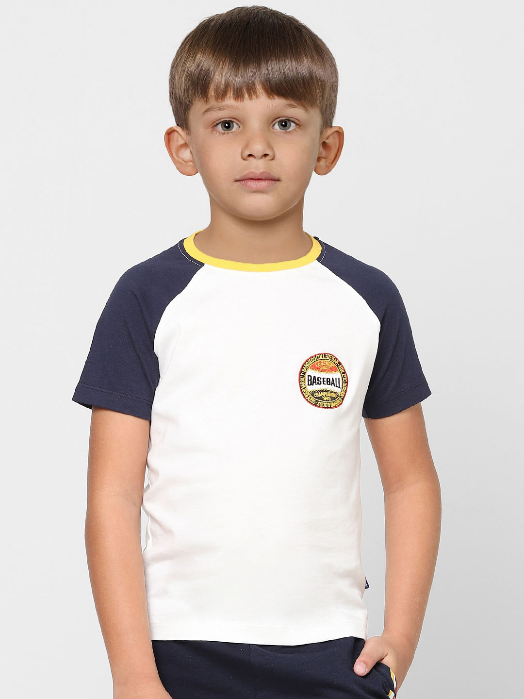 Boys White Colourblocked Crew Neck T-shirt