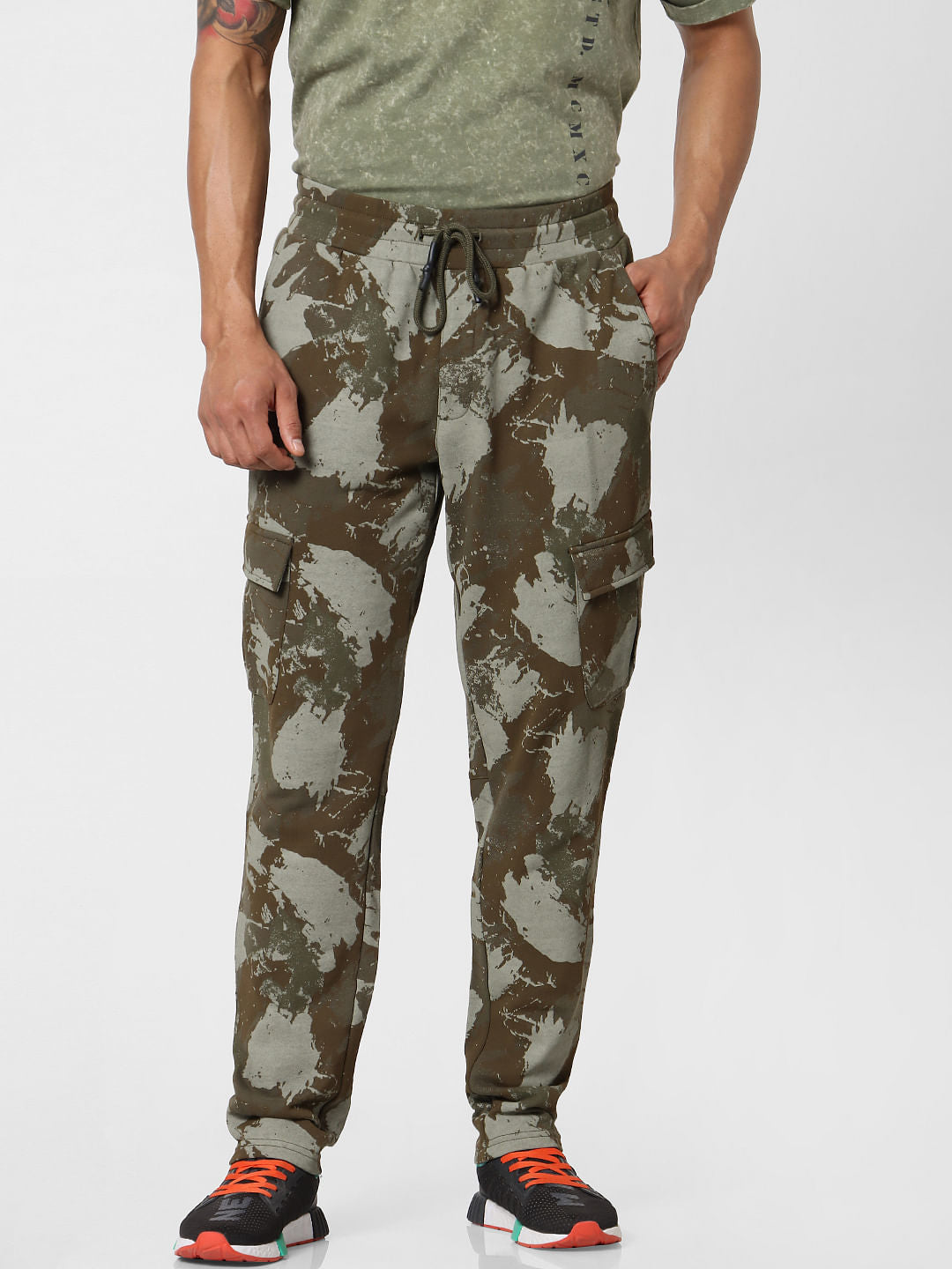 Green Mid Rise Abstract Print Sweatpants