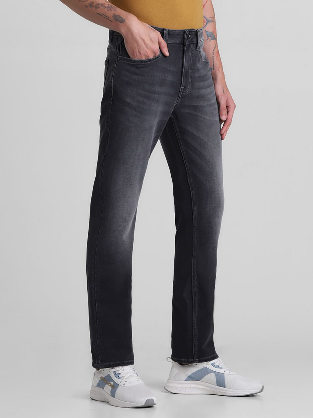 Black Mid Rise Clark Regular Fit Jeans