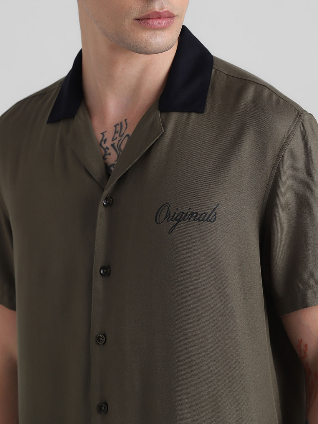 Green Printed Short Sleeves Shirt