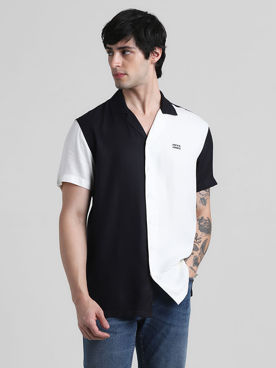 White Colourblocked Short Sleeves Shirt