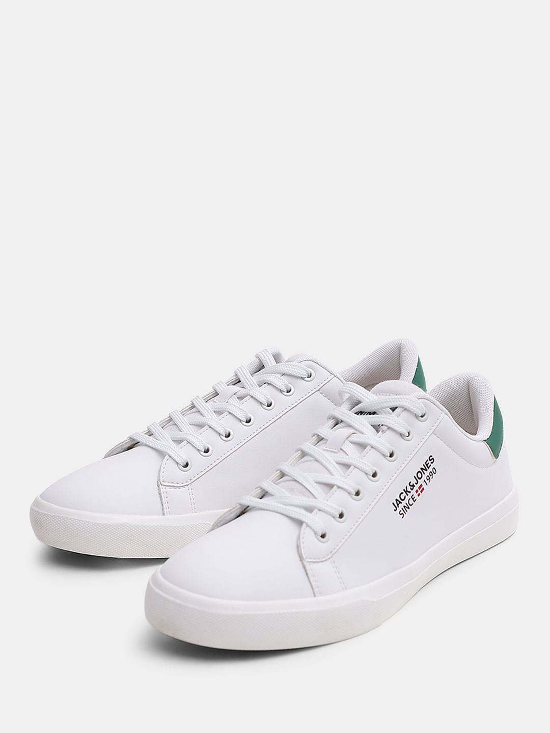 WHITE LACE UP SNEAKERS