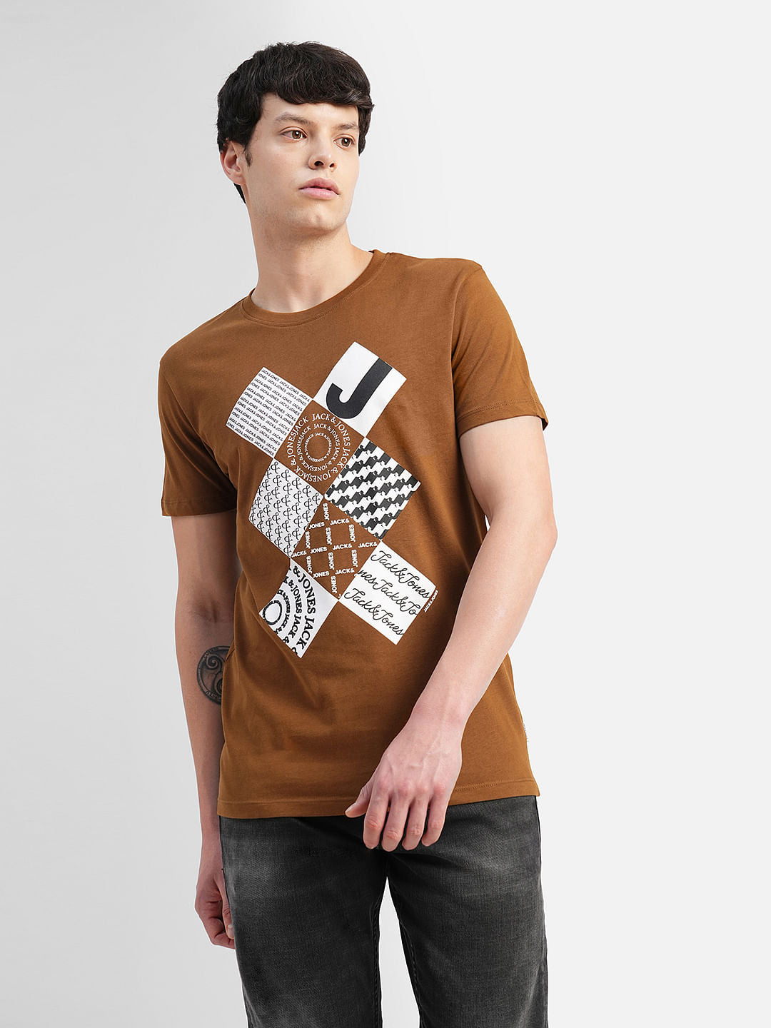 Brown Graphic Print Crew Neck T-shirt