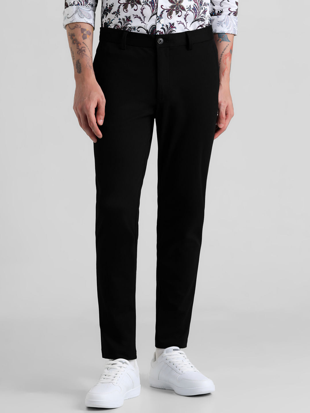Black Mid Rise Slim Fit Chinos