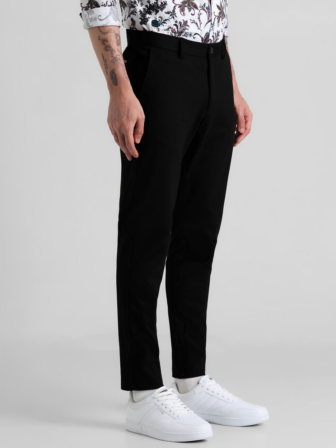 Black Mid Rise Slim Fit Chinos