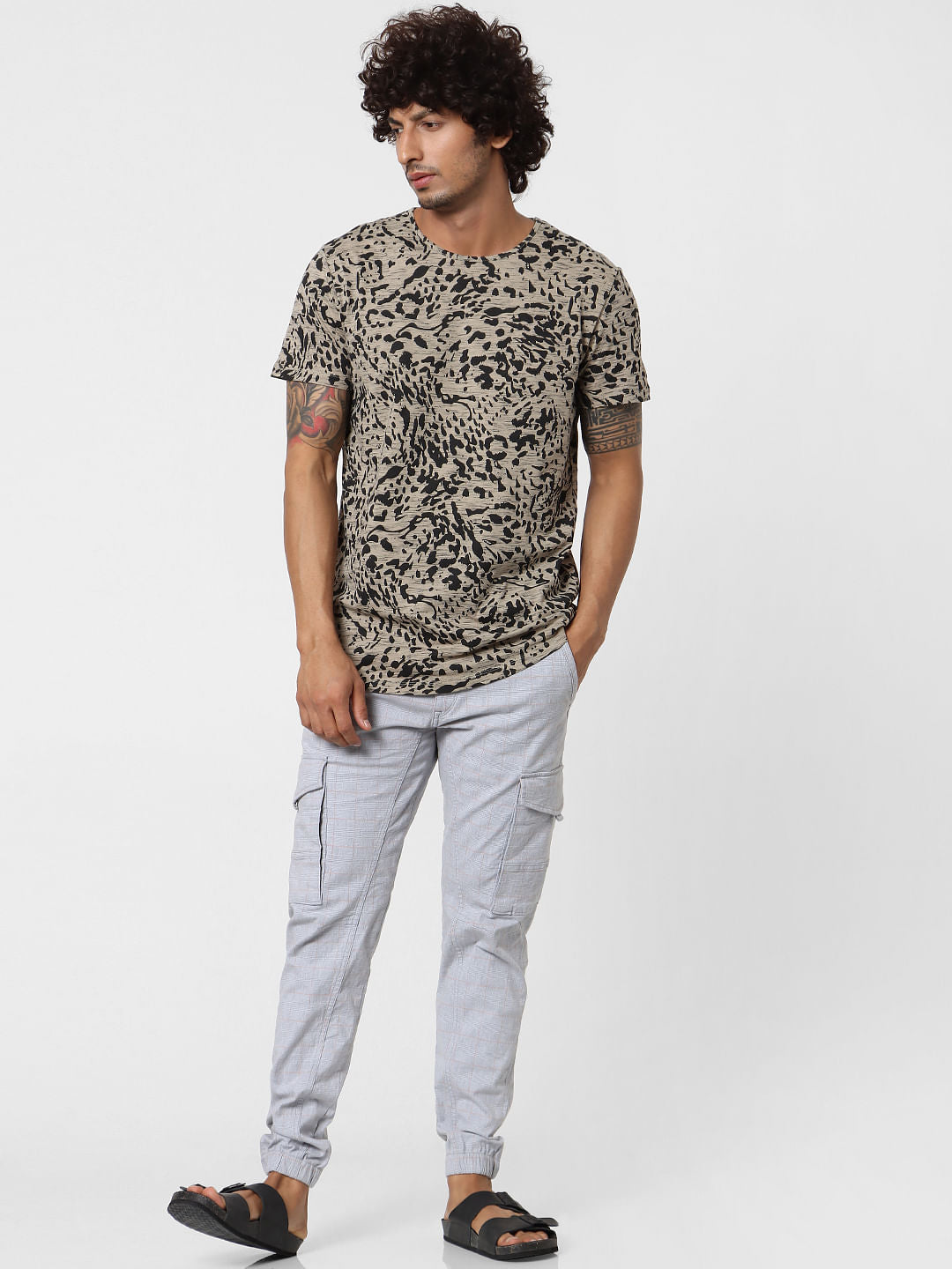 Brown Abstract Print Crew Neck T-shirt