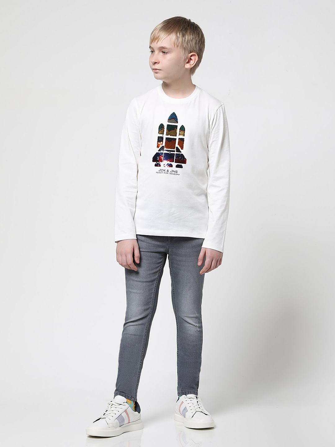 Boys White Embellished Full Sleeves T-shirt