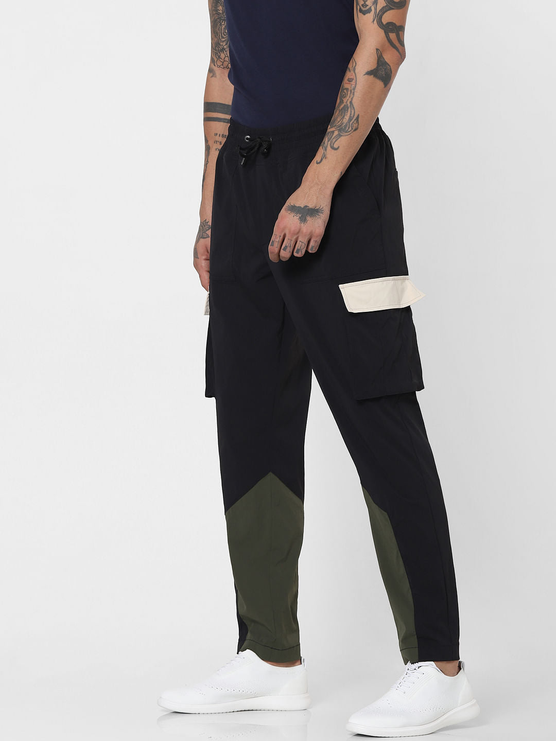 Black Mid Rise Colourblocked Cargo Pants