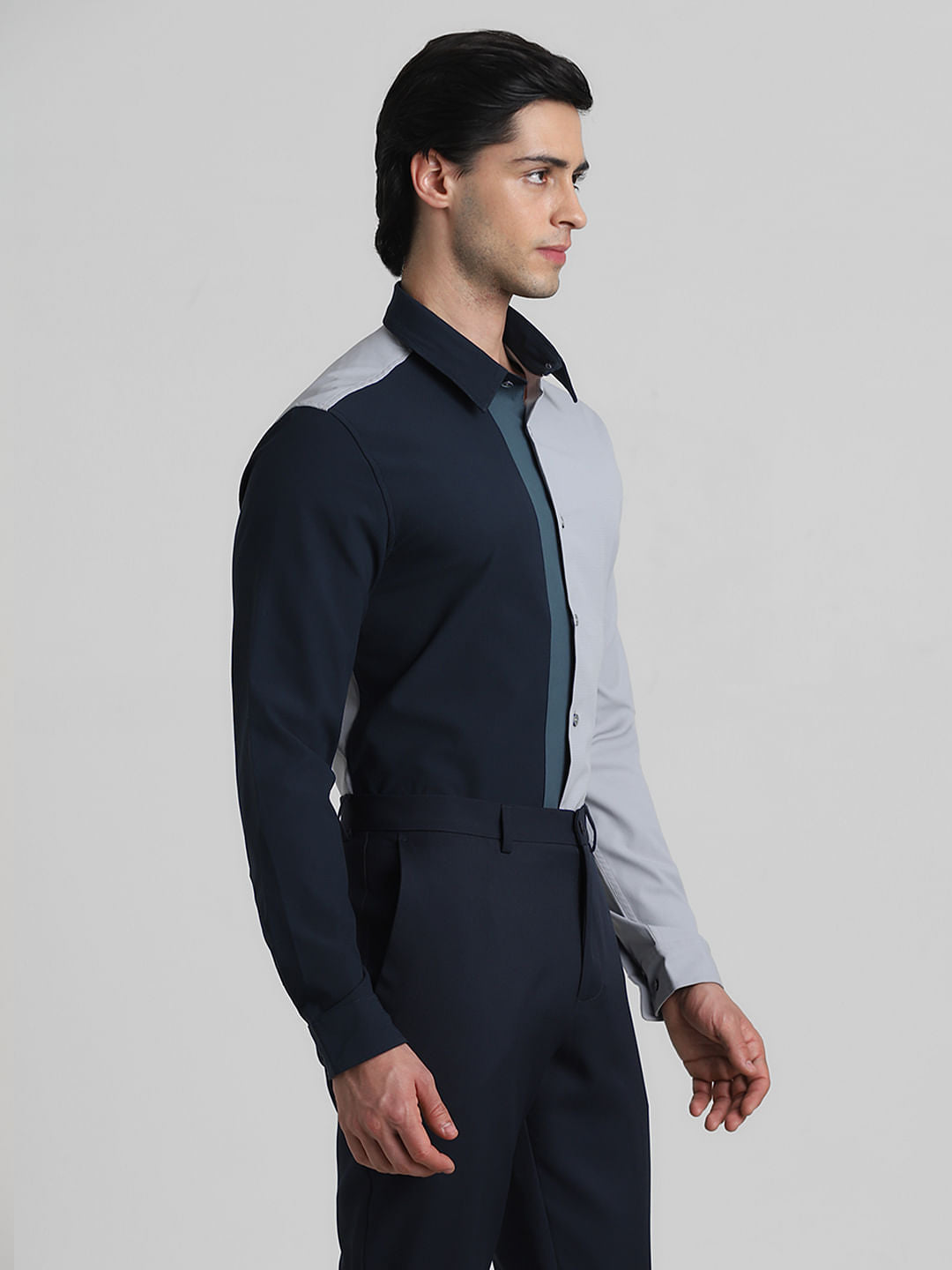 Blue Colourblocked Slim Full Sleeves Shirt