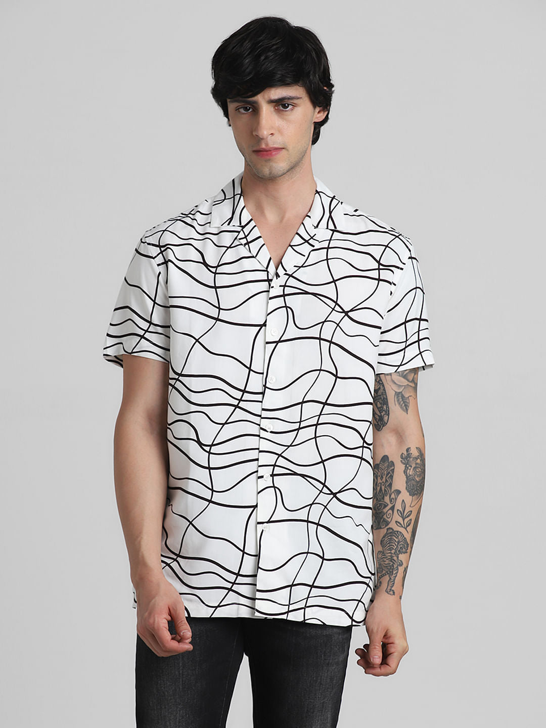 White Abstract Print Short Sleeves Shirt