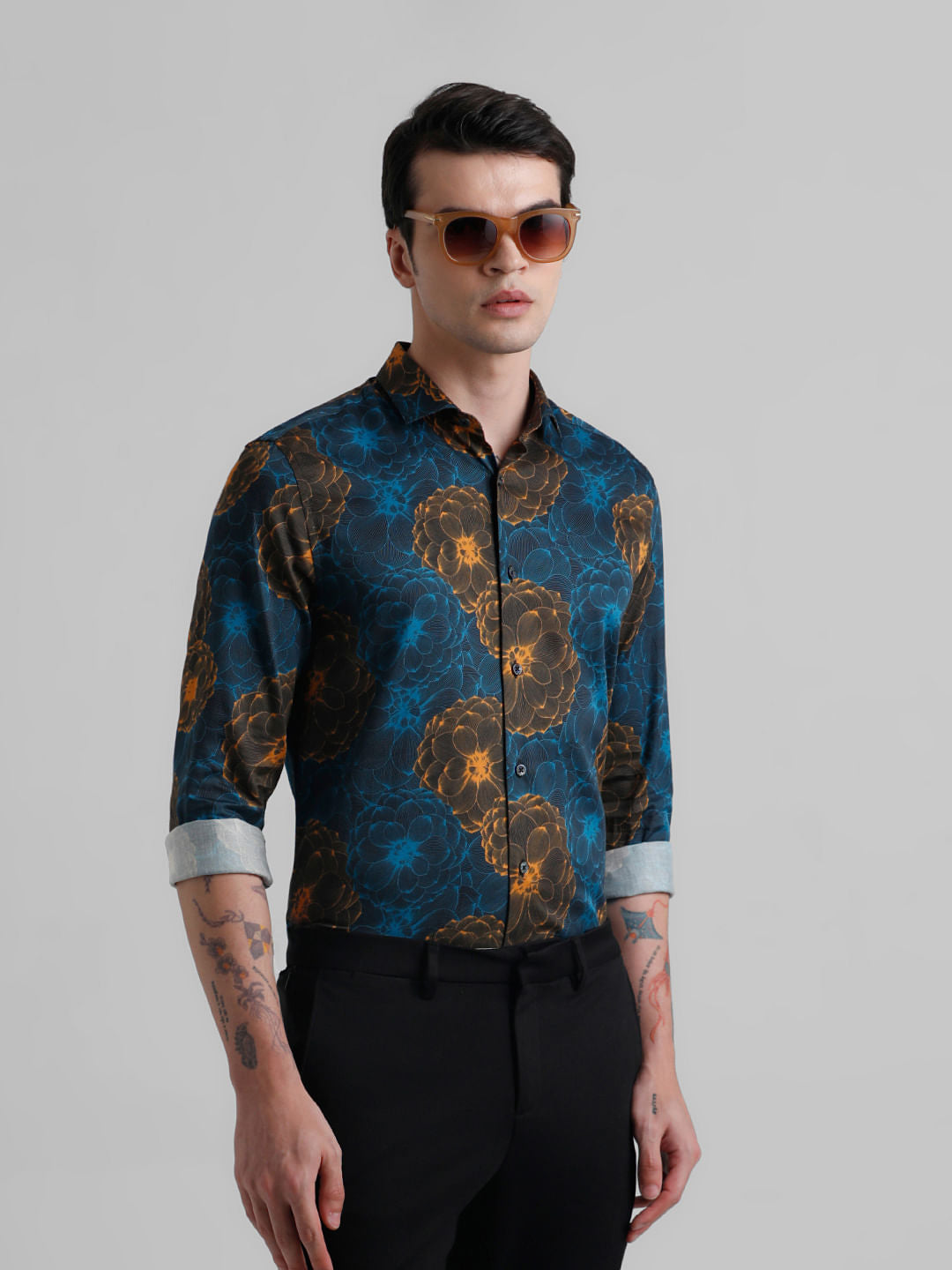 Black Abstract Print Short Sleeves Shirt