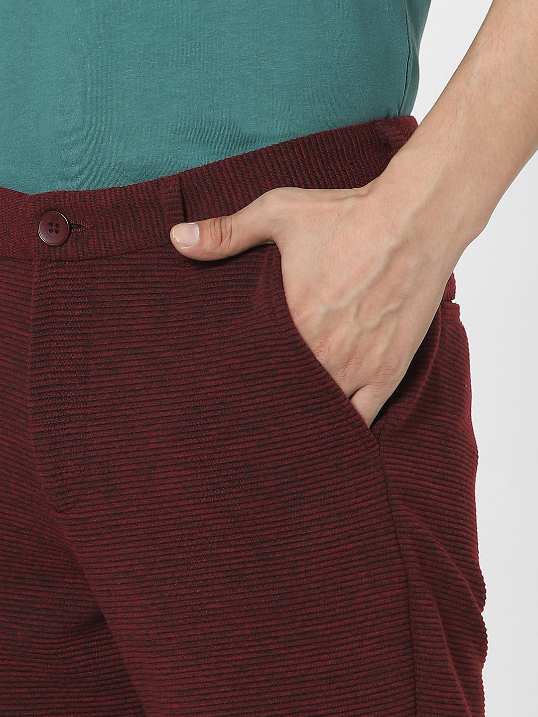 Maroon Low Rise Textured Knit Shorts
