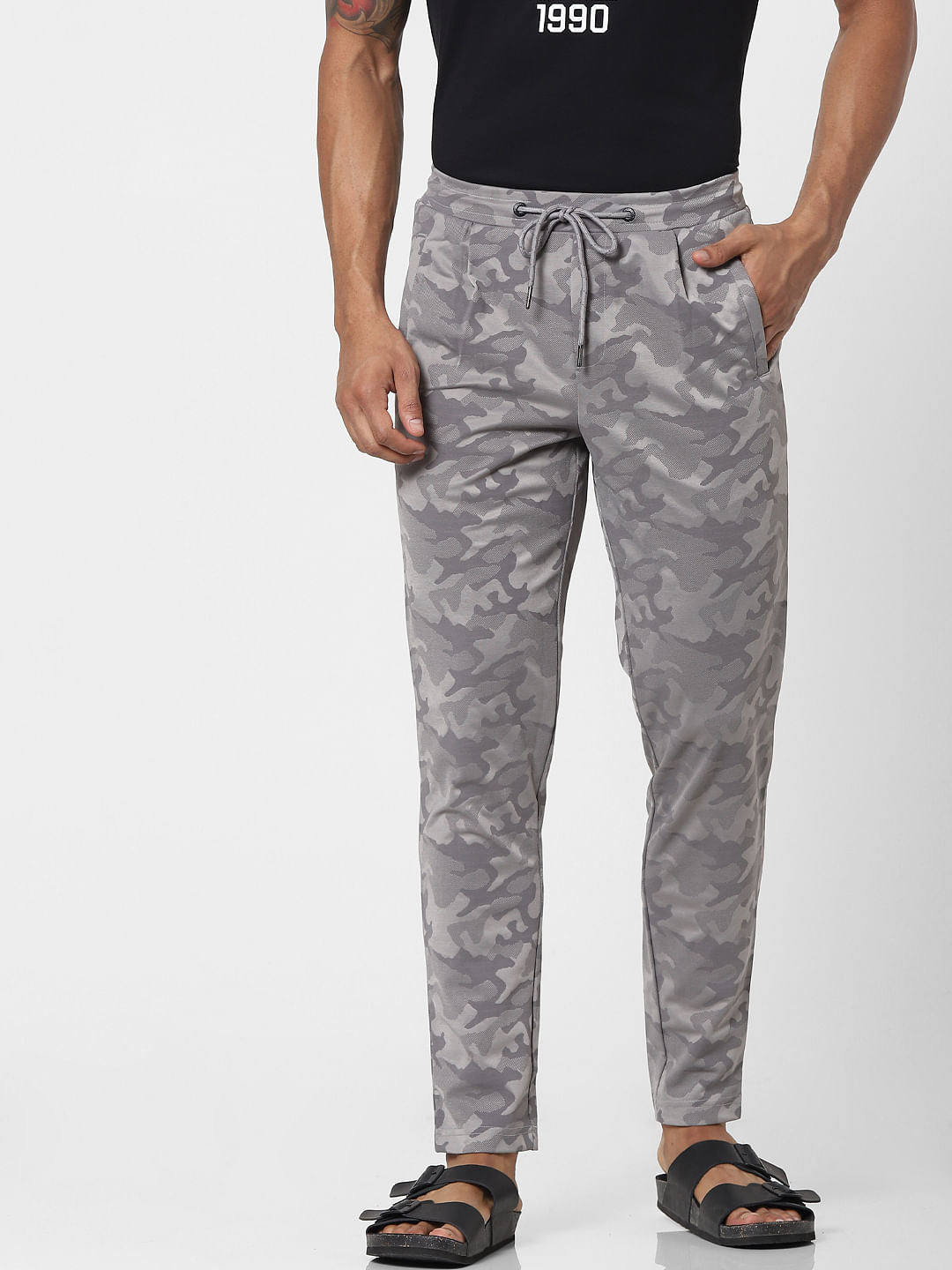 Grey Mid Rise Abstract Print Pants