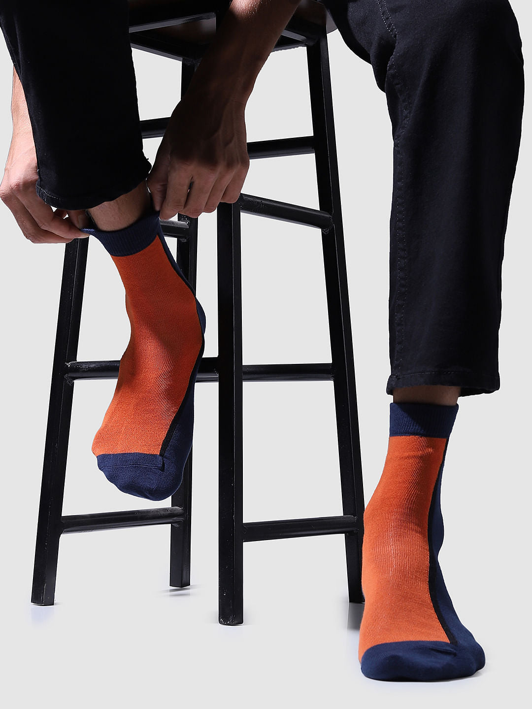 Navy Blue Colourblocked Mid-Length Socks