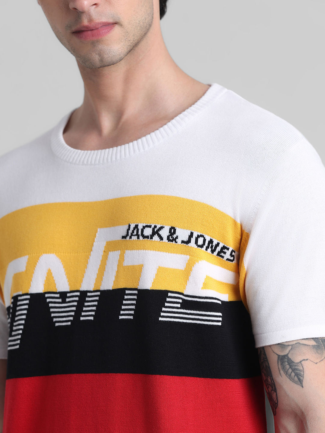 Red Colourblocked Knitted T-shirt
