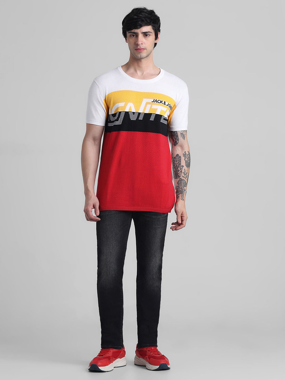 Red Colourblocked Knitted T-shirt