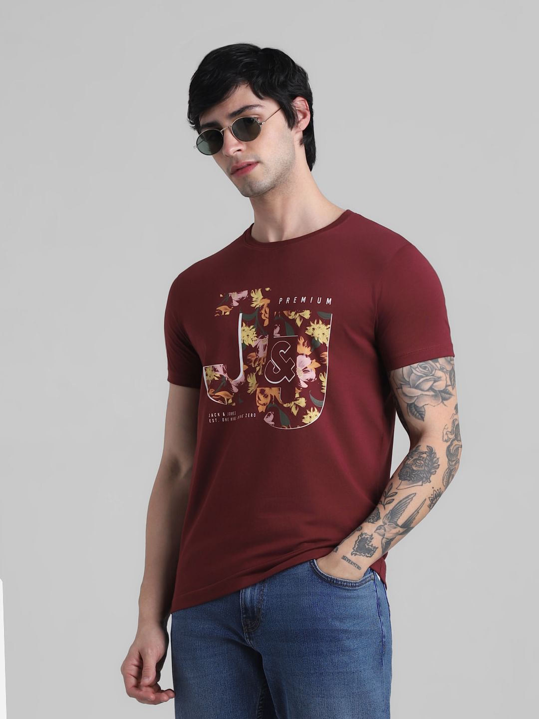 Maroon Graphic Print T-shirt