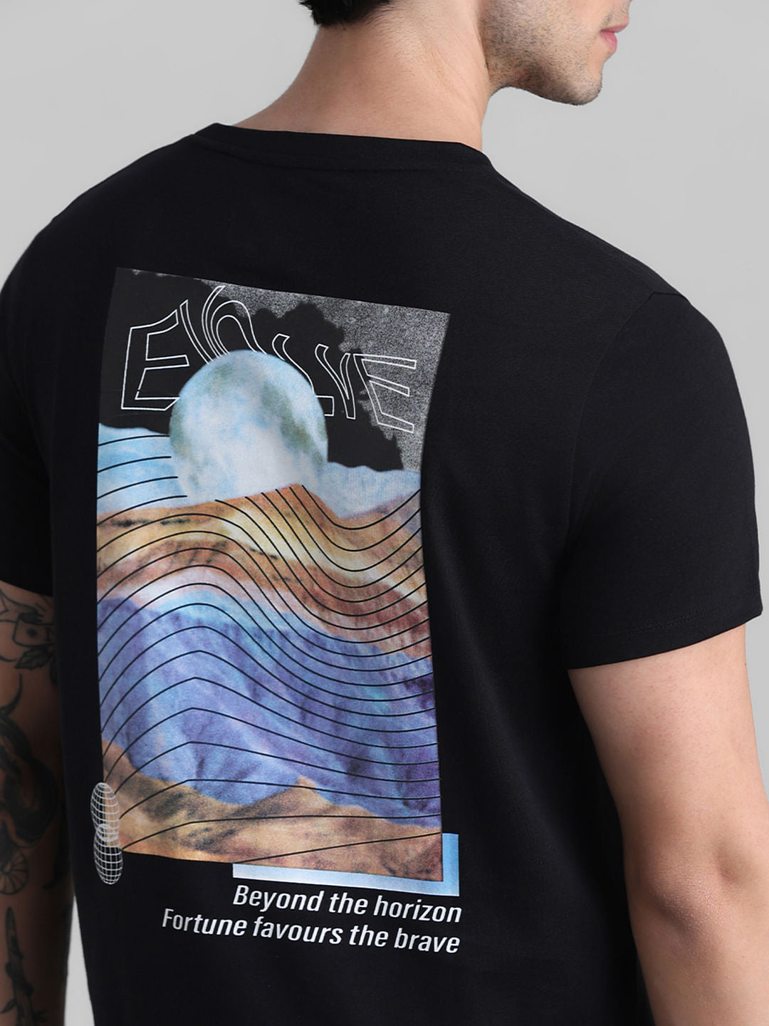 Black Graphic Print T-shirt