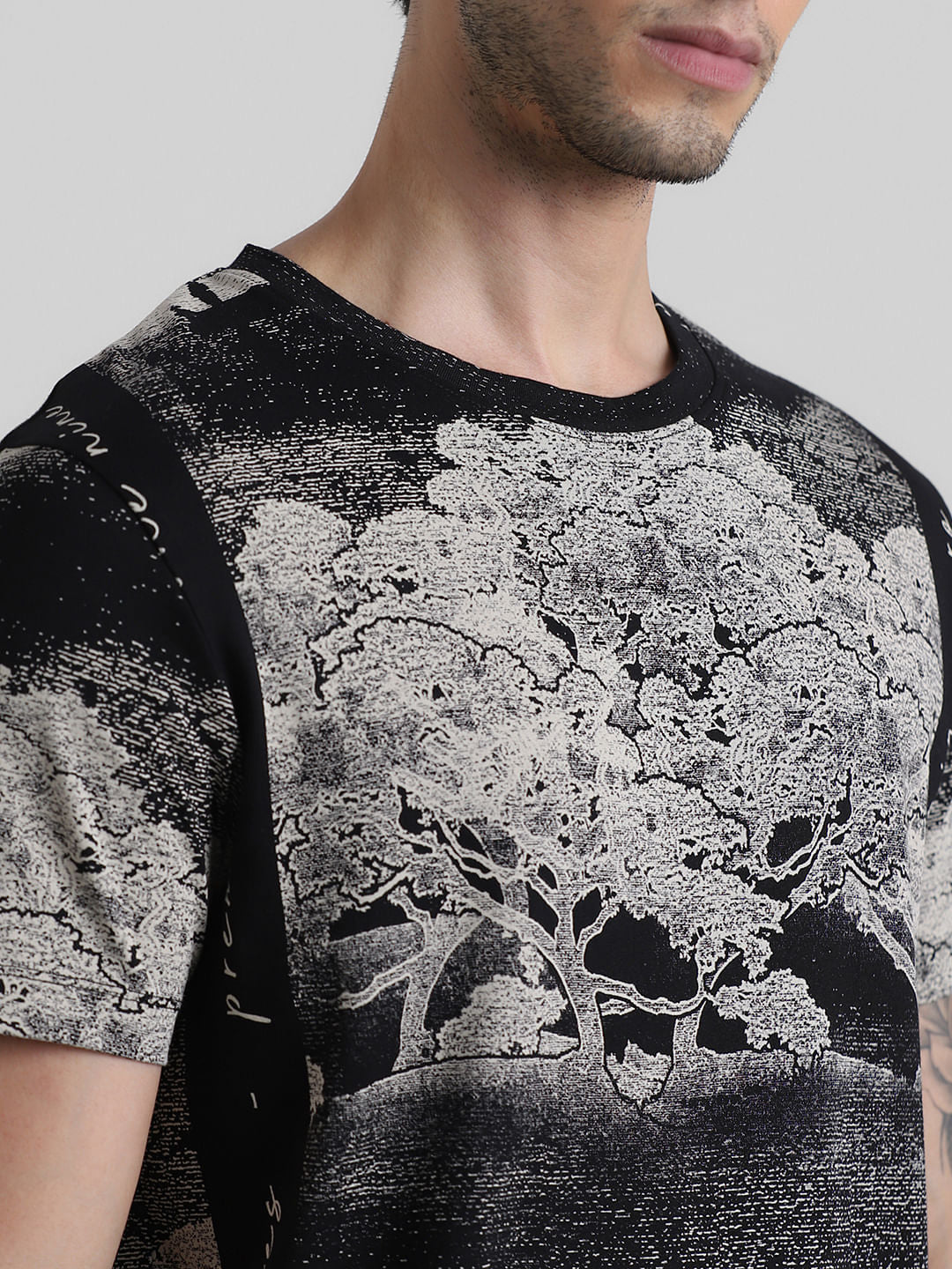 Black Abstract Print Crew Neck T-shirt