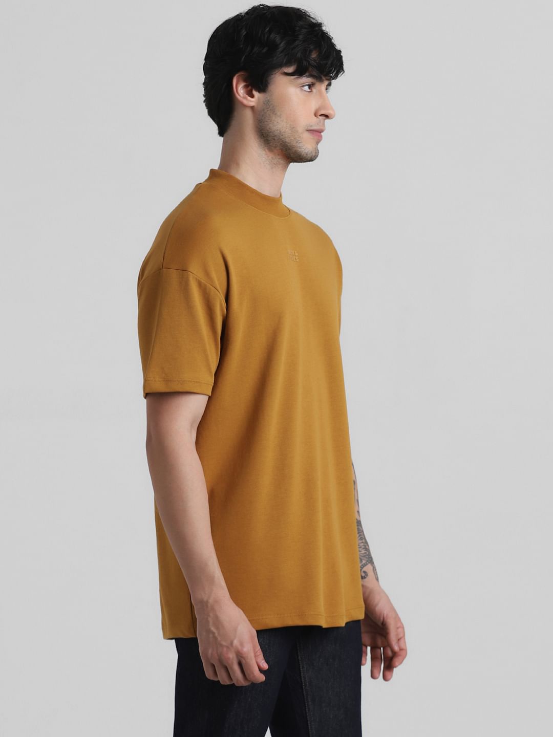 Knitted Crew Neck T-shirt - Brown