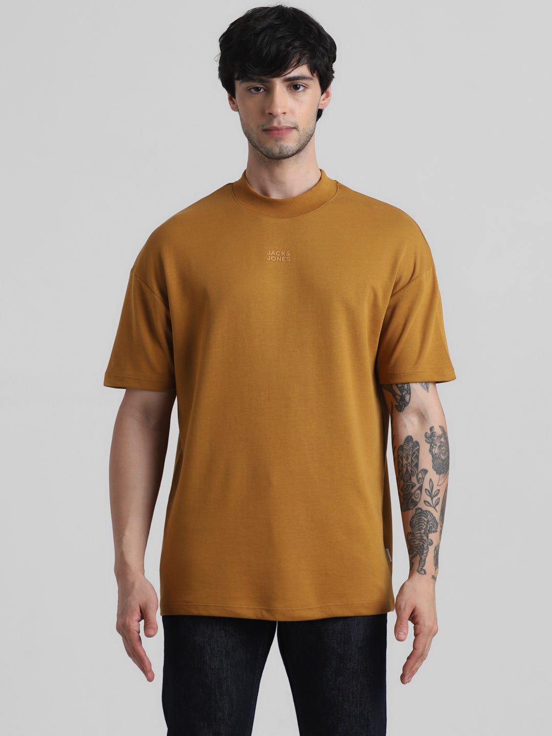 Knitted Crew Neck T-shirt - Brown