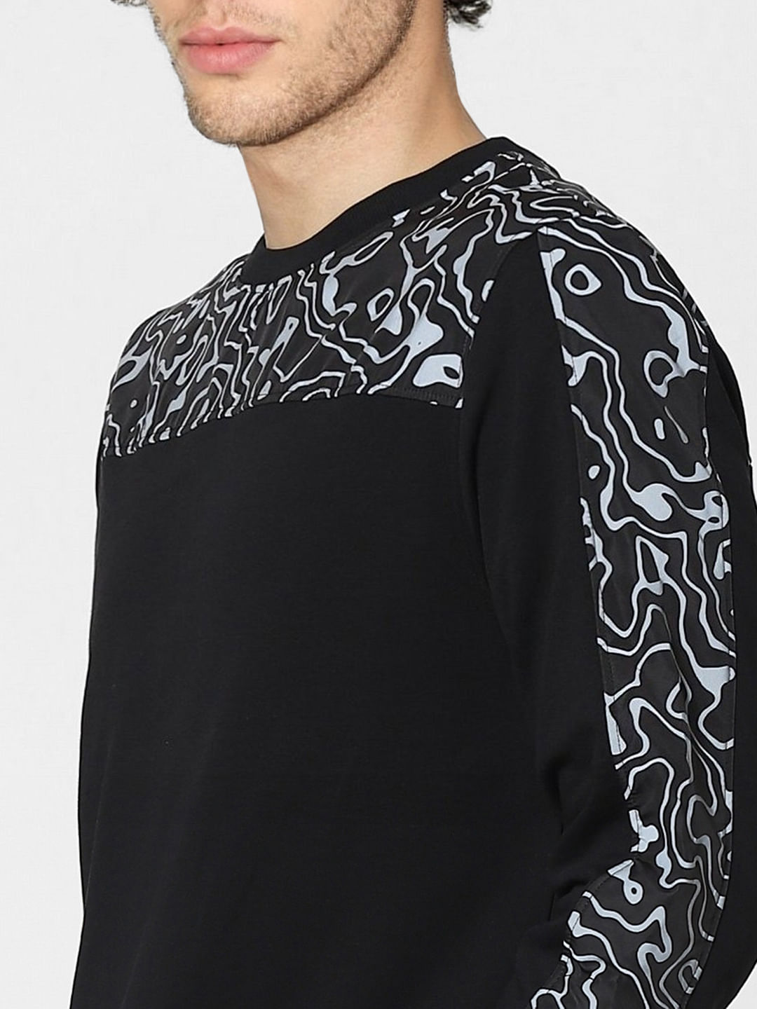 Black Printed Sweatshirt