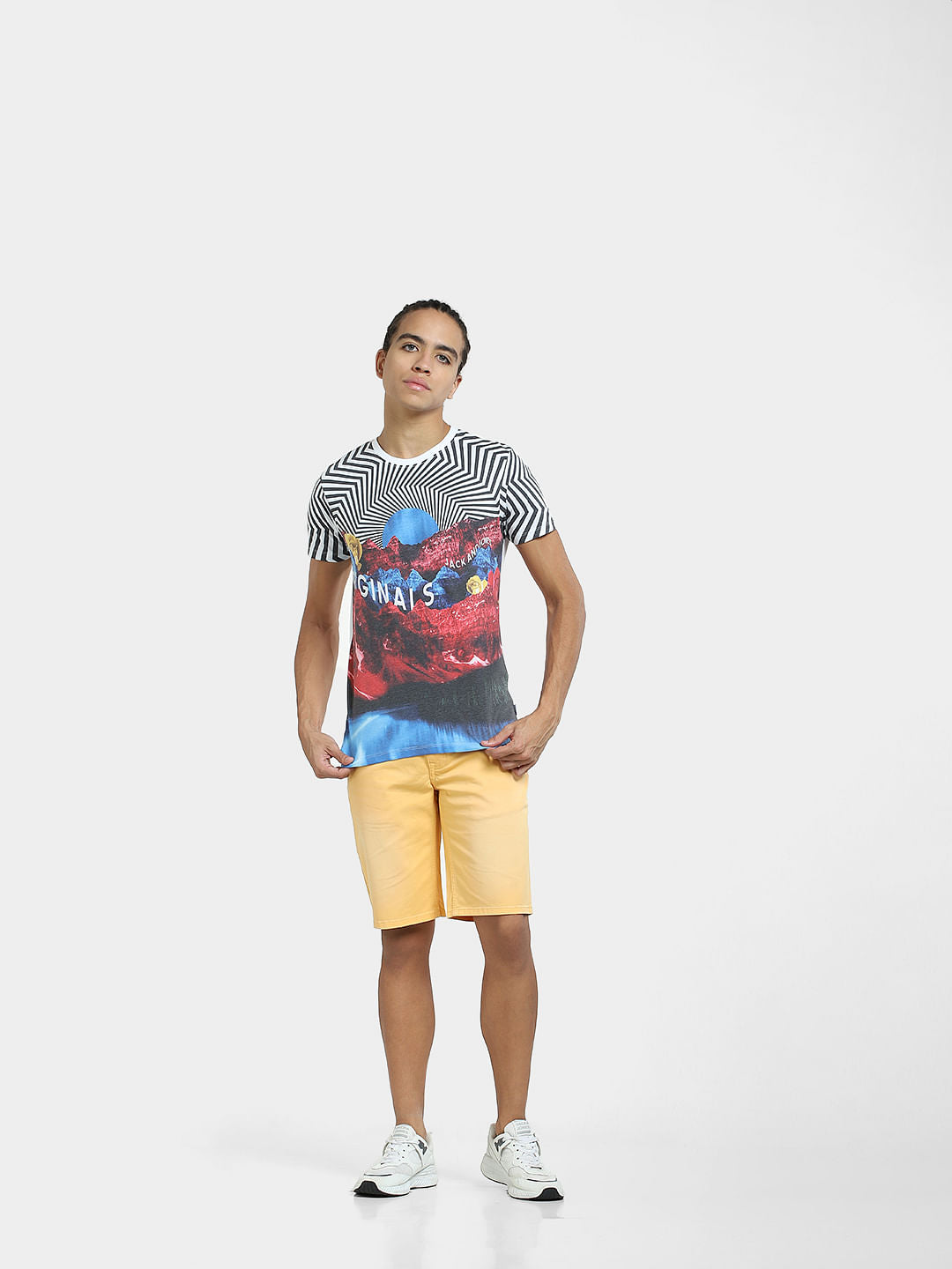 White Graphic Print Crew Neck T-shirt