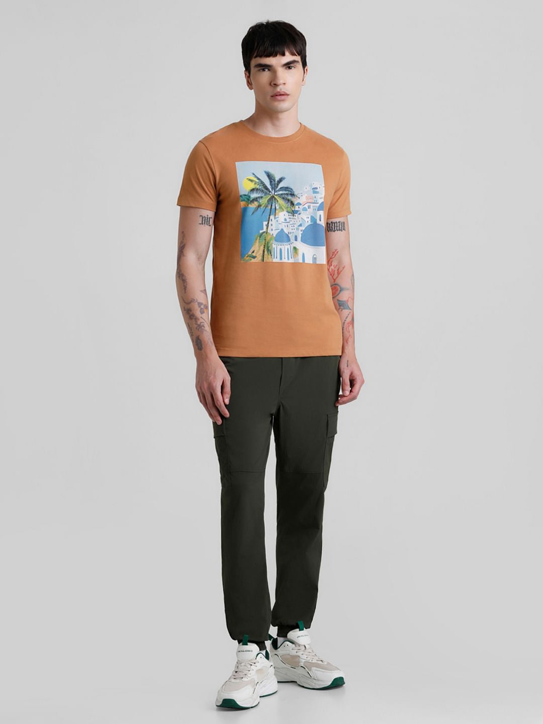 Brown Graphic Print Crew Neck T-shirt
