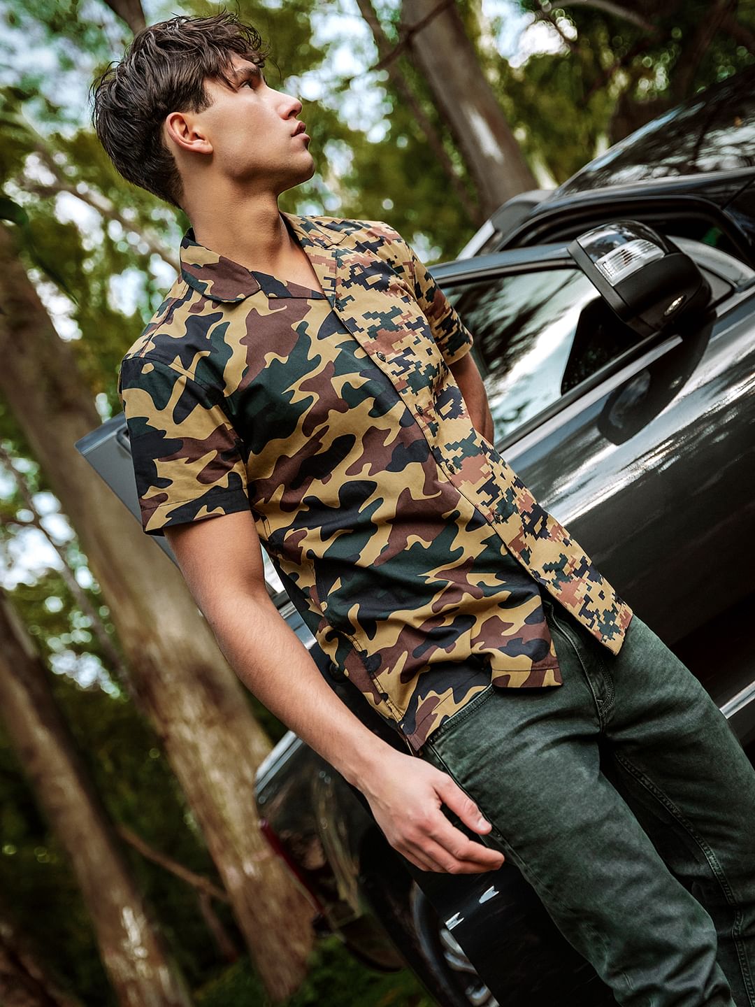 Bomber Jacket Outfit Camo Shirt Black Jeans Brown Camo Print Short Sleeves Shirt