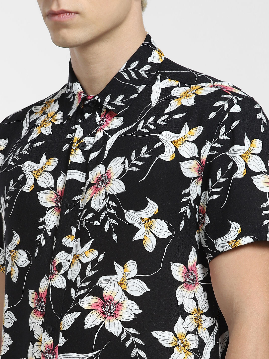 Black Floral Print Short Sleeves Shirt