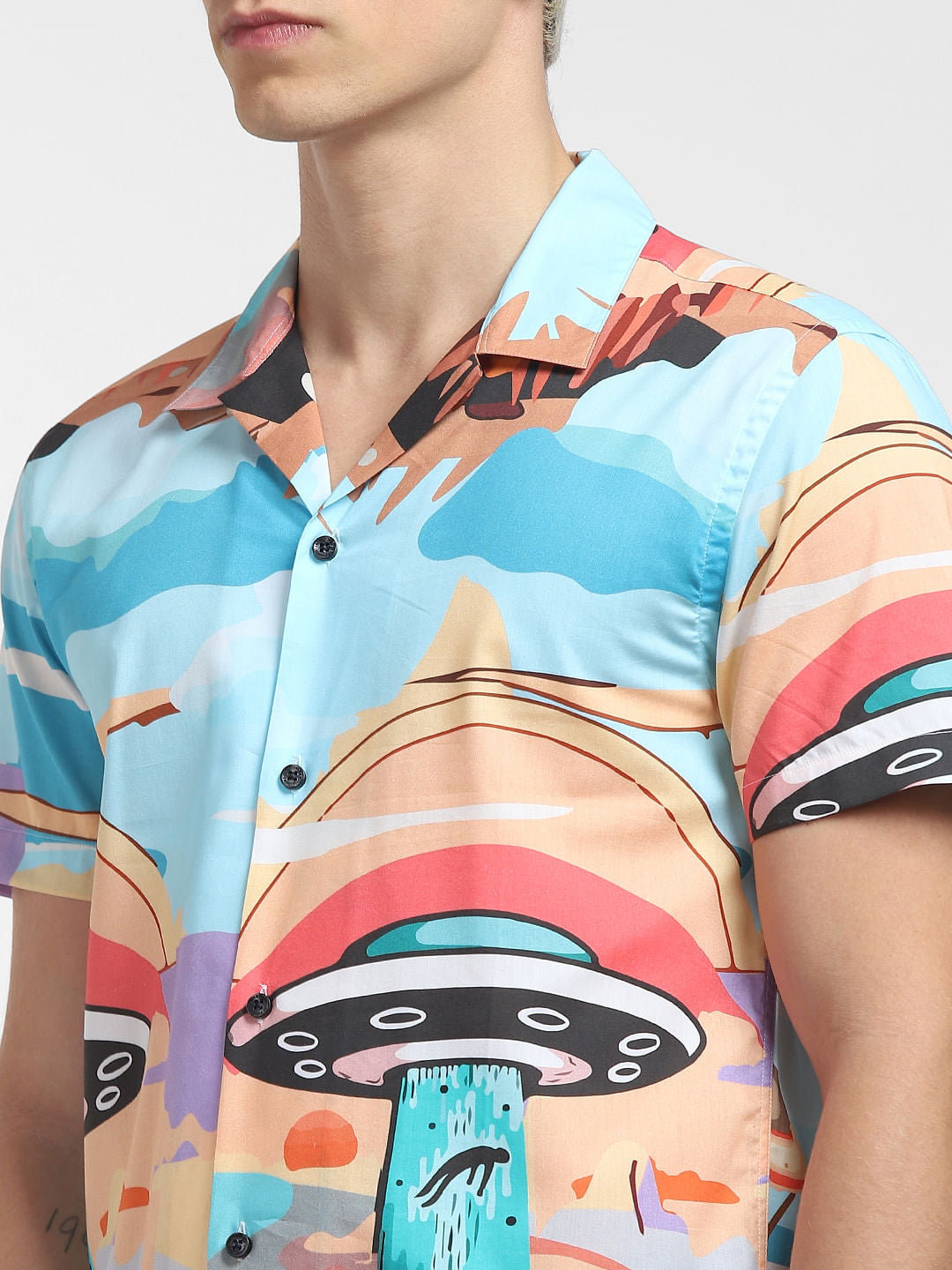METAVERSE ORANGE GRAPHIC PRINT SHORT SLEEVES SHIRT