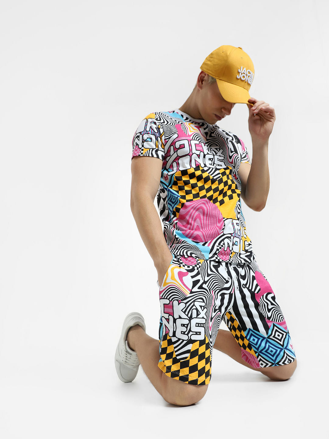 METAVERSE White Mid Rise Printed Co-ord Shorts