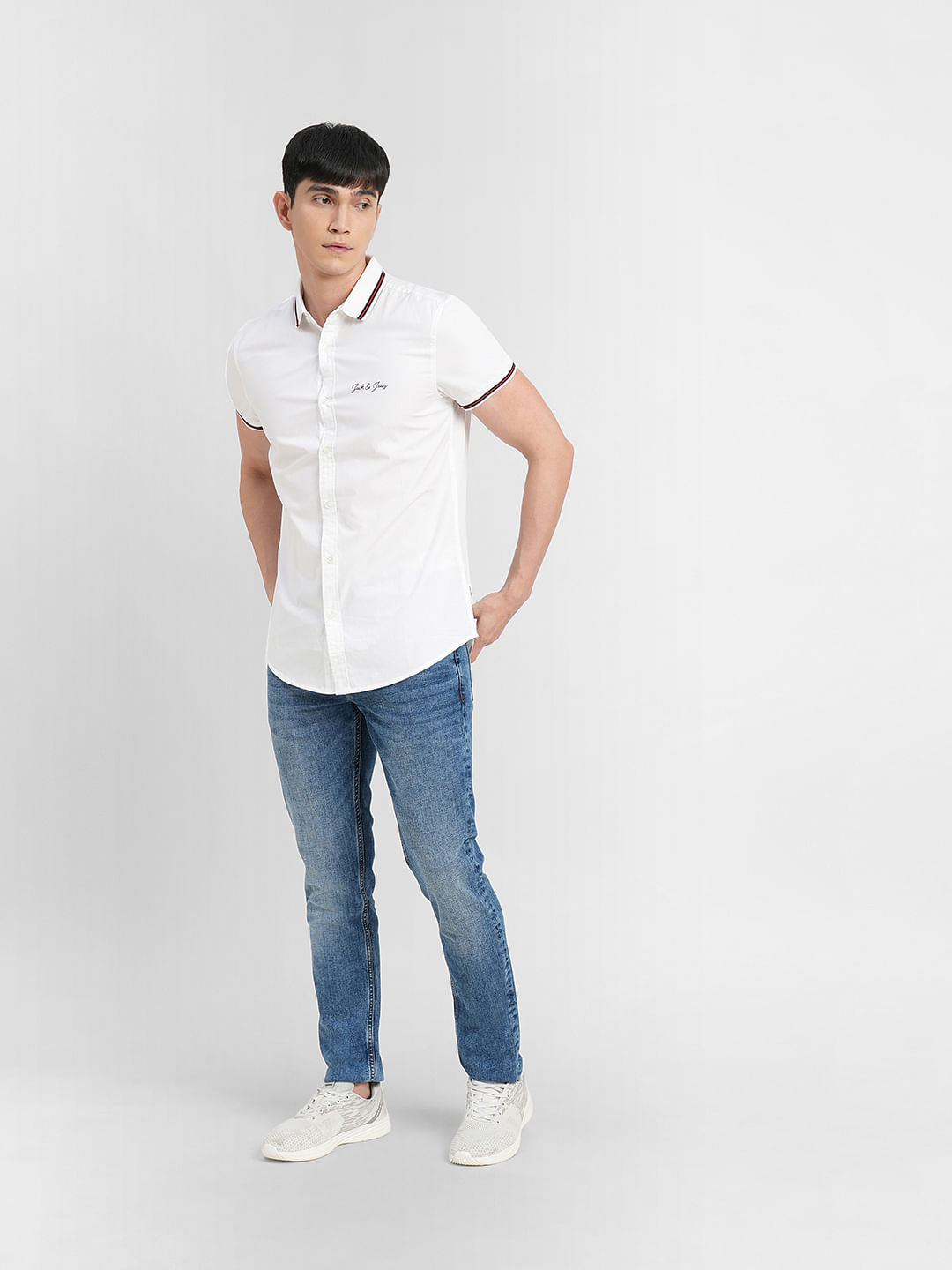 White Short Sleeves Shirt